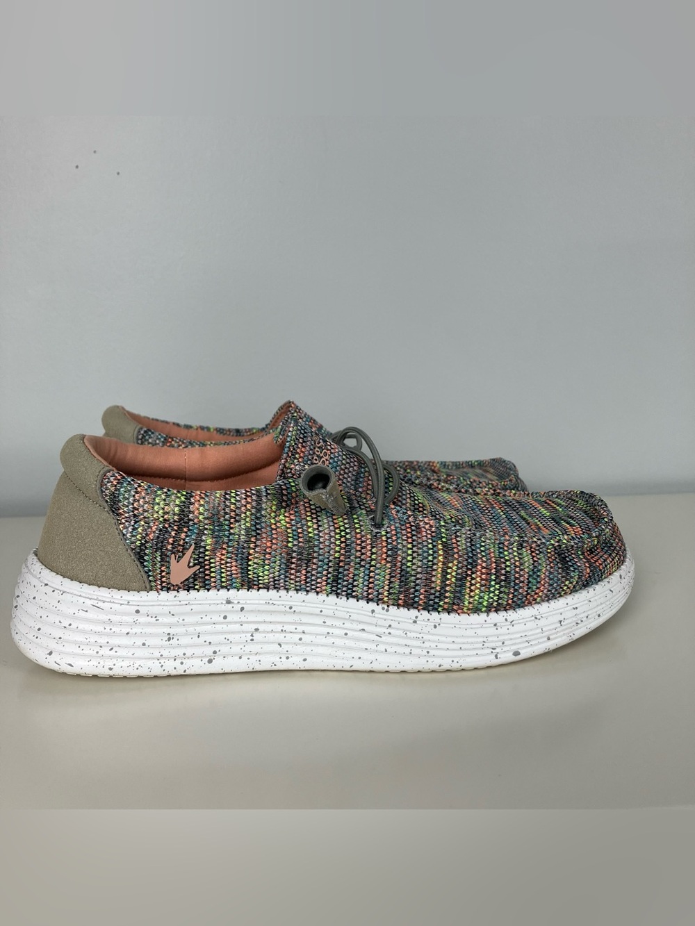 Frogg Toggs Slip On Shoes Women’s Size 8 Multicolor Knit Comfort Casual
